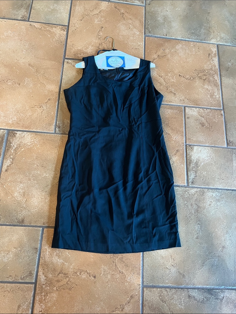 DRESS BARN SLEEVELESS BLACK DRESS